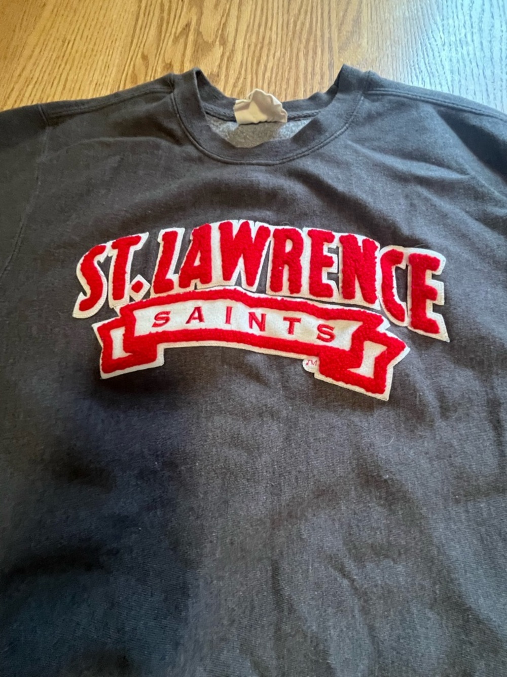 Vintage MV Sport Pro Weave St. Lawrenece Saints Sweatshirt University Size Small - Picture 7 of 9